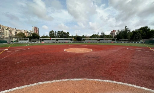 The municipal baseball-softball ground in the former Turia riverbed